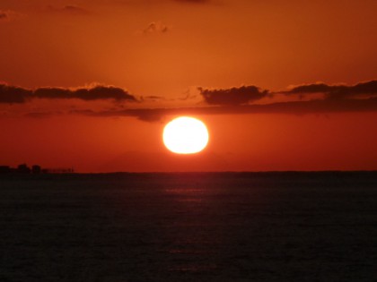 昨日の自慢の夕日(ふたみシーサイド公園にて)