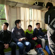 列車に乗った子どもたち
