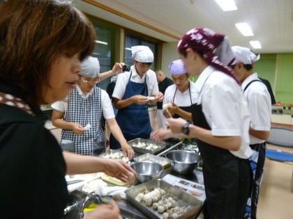 団子作りに挑戦