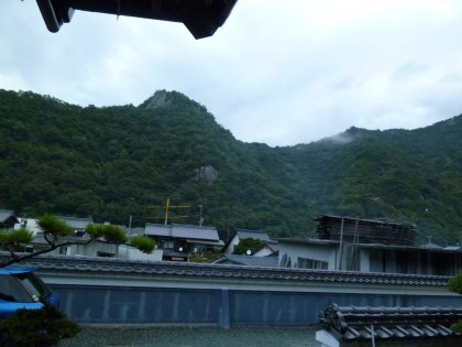 今朝の本尊山