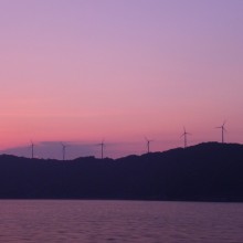 20基の風車が回る小焼けの佐田岬半島