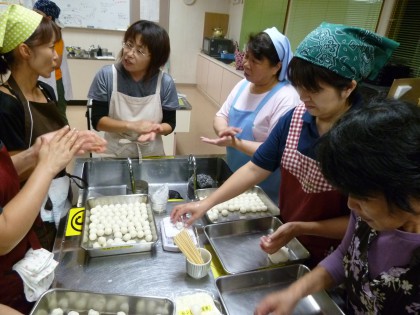団子作りの実習